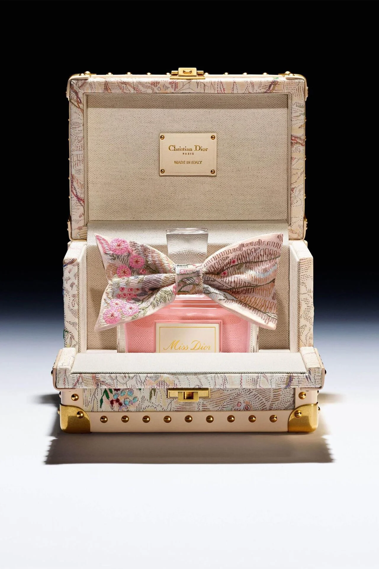 Dior:The Perfumes / テリ・ワイフェンバック 新品未開封 Luxury 'Lust-Have' of the Day — Luxury Endless